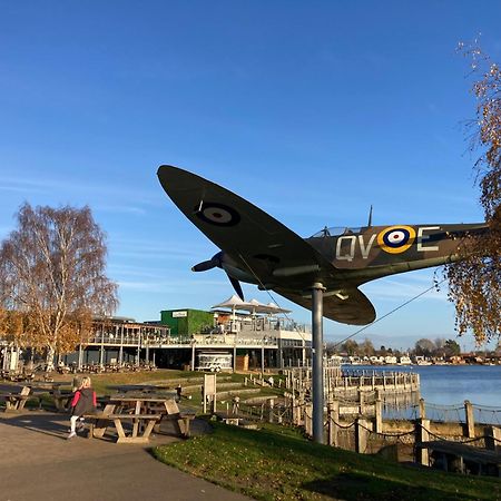 Hotel Tattershall Lakes Pet Friendly Hot Tub Breaks Esterno foto